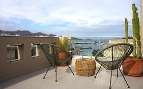 St. Nicolas Soho Apartments